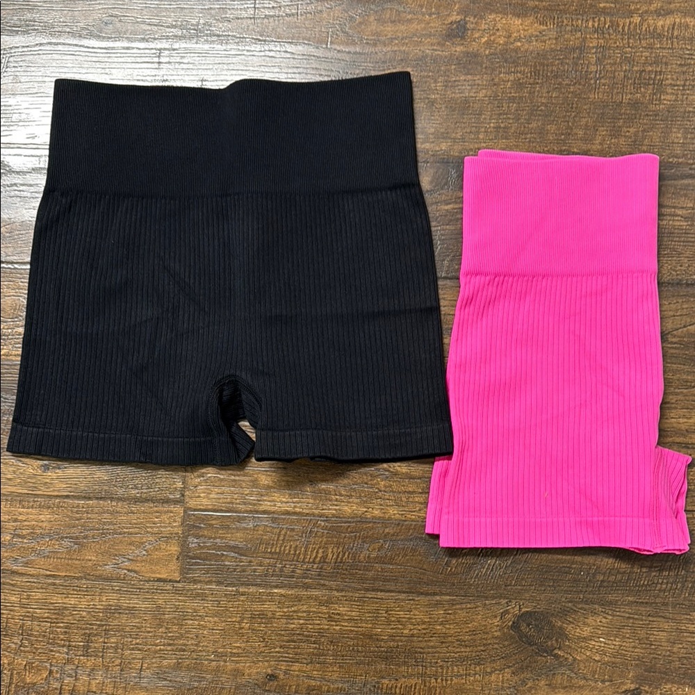Women's Bike Shorts - Black and Pink 2 pieces - Picture 3 of 5